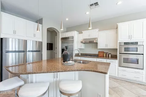 Kitchen - 4353 E Santa Fe Ct, Gilbert, AZ 85297 photo 2 of 6