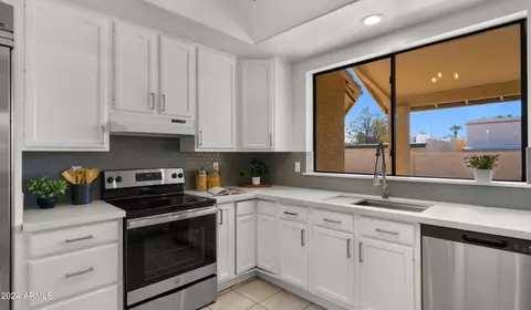 2177 E Alameda Dr, Tempe, AZ 85282 photo 9