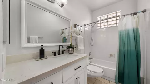 2177 E Alameda Dr, Tempe, AZ 85282 photo 16