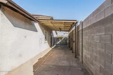 7519 W Wolf St, Phoenix, AZ 85033 photo 5