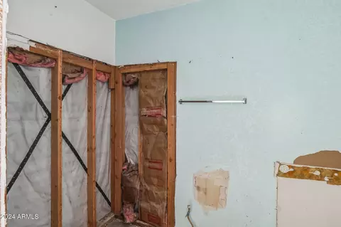 7519 W Wolf St, Phoenix, AZ 85033 photo 24