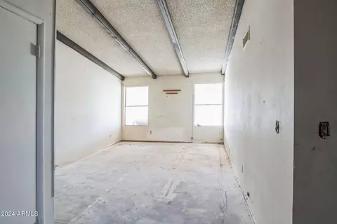 7519 W Wolf St, Phoenix, AZ 85033 photo 6