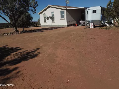 44175 N Cattle Dr, Ash Fork, AZ 86320 photo 22