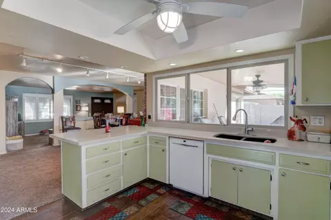 3345 E Desert Cove Ave, Phoenix, AZ 85028 photo 3