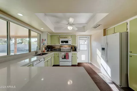 3345 E Desert Cove Ave, Phoenix, AZ 85028 photo 2
