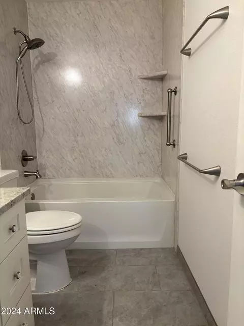 Bath - 8724 E Nopal Cir, Mesa, AZ 85209 photo 8 of 12