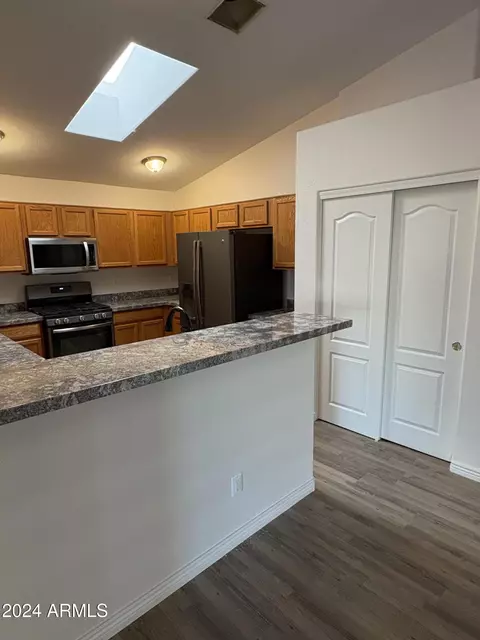 Kitchen - 8724 E Nopal Cir, Mesa, AZ 85209 photo 6 of 6