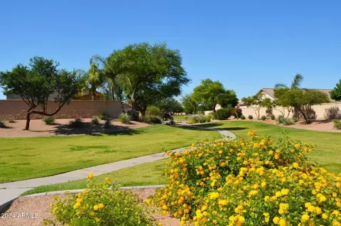 Exterior - 8724 E Nopal Cir, Mesa, AZ 85209 photo 9 of 9