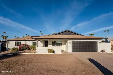 7606 N 45th Dr, Glendale, AZ 85301