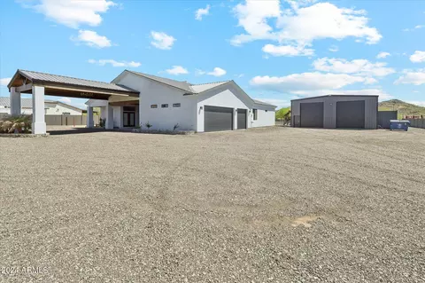 3139 W Desert Hills Dr, Phoenix, AZ 85086