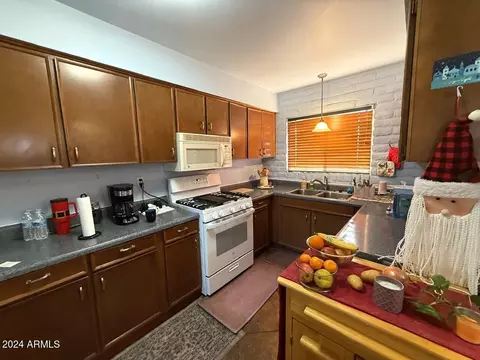51 Pinal Dr, Bisbee, AZ 85603 photo 5