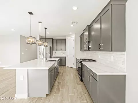 Kitchen - 17737 W Elm St, Goodyear, AZ 85395 photo 4 of 6