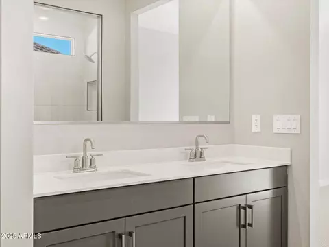 Bath - 17737 W Elm St, Goodyear, AZ 85395 photo 3 of 9