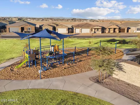 View/Area - 17737 W Elm St, Goodyear, AZ 85395 photo 4 of 9