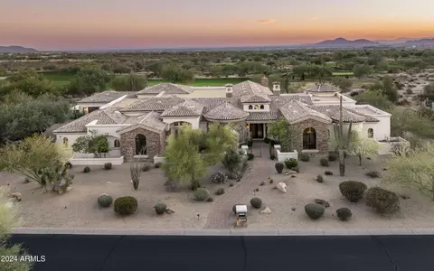 8567 E Overlook Dr, Scottsdale, AZ 85255