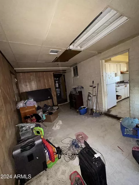 Entry Way - 1833 E Lynne Ln, Phoenix, AZ 85042 photo 1 of 2