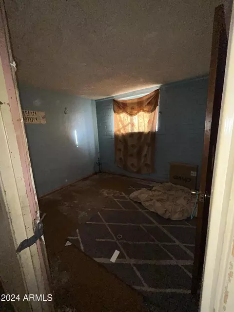 Bedroom - 1833 E Lynne Ln, Phoenix, AZ 85042 photo 1 of 1