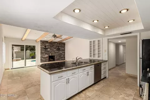 931 Eveningstar Ln, Tempe, AZ 85283 photo 9