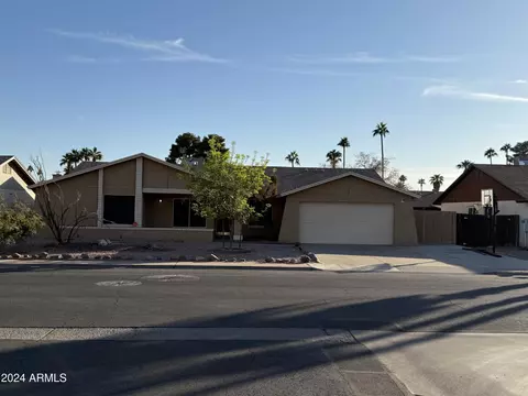 815 W Kiva Ave, Mesa, AZ 85210