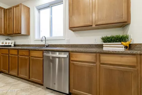 1090 S Nancy Ln, Gilbert, AZ 85296 photo 16