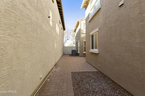 1090 S Nancy Ln, Gilbert, AZ 85296 photo 20