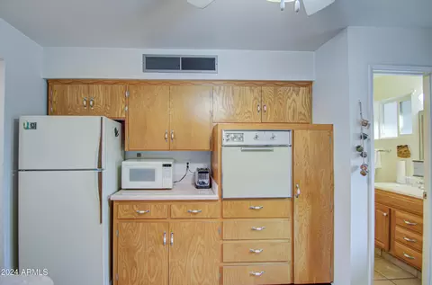 Kitchen - 5479 E Albany St, Mesa, AZ 85205 photo 4 of 7