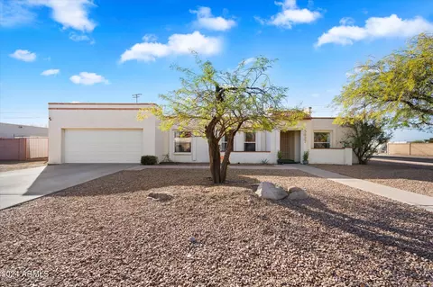 5827 E Beck Ln, Scottsdale, AZ 85254