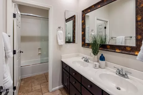 3705 E Donald Dr, Phoenix, AZ 85050 photo 14