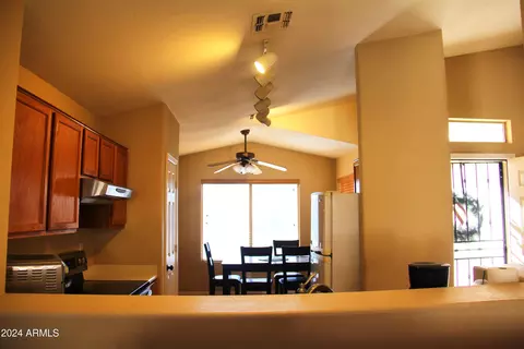 1298 W 18th Ave, Apache Junction, AZ 85120 photo 4