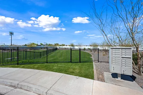 View/Area - 2334 E Levi Dr, Phoenix, AZ 85040 photo 3 of 3
