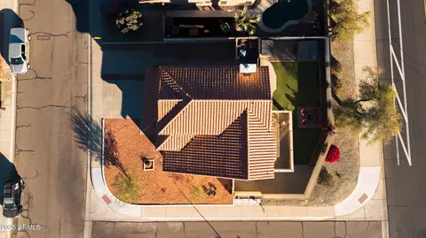 View/Area - 1705 E Windsong Dr, Phoenix, AZ 85048 photo 3 of 6