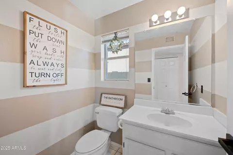 Bath - 1705 E Windsong Dr, Phoenix, AZ 85048 photo 1 of 3