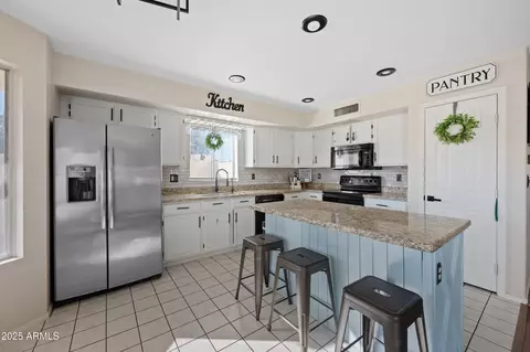 Kitchen - 1705 E Windsong Dr, Phoenix, AZ 85048 photo 1 of 3