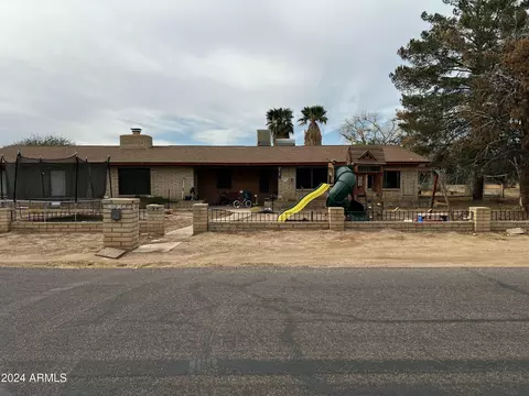 6030 S 65th Dr, Laveen, AZ 85339