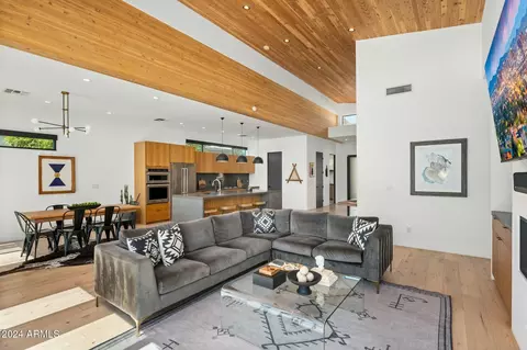 1429 E Hoover Ave, Phoenix, AZ 85006