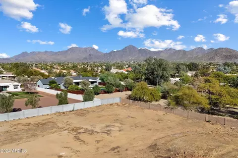 9970 E Charter Oak Rd #3, Scottsdale, AZ 85260
