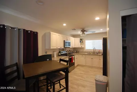 734 E Hazel Dr, Phoenix, AZ 85042 photo 2