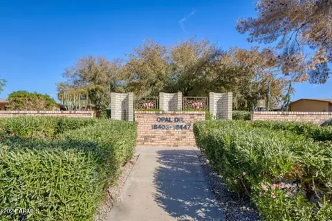 18407 N Opal Dr, Sun City West, AZ 85375