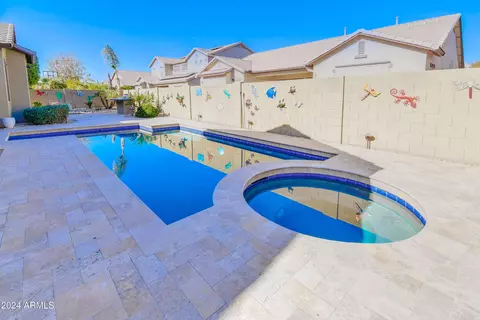 Exterior - 1270 E Baranca Rd, Gilbert, AZ 85297 photo 3 of 11