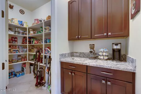 2330 E Brooks Farm Rd, Gilbert, AZ 85298 photo 17