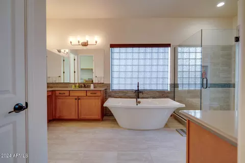 2330 E Brooks Farm Rd, Gilbert, AZ 85298 photo 21