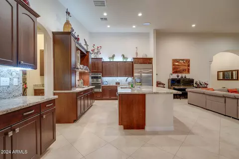 2330 E Brooks Farm Rd, Gilbert, AZ 85298 photo 14