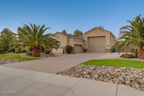 2330 E Brooks Farm Rd, Gilbert, AZ 85298 photo 3