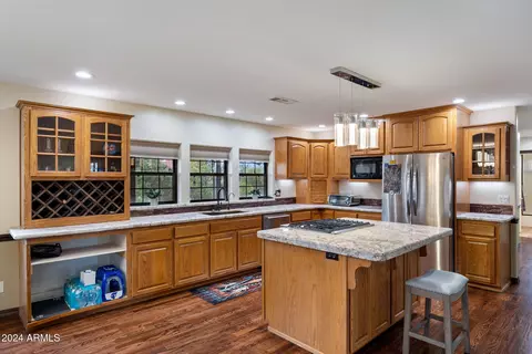 2265 Wright Cir, Overgaard, AZ 85933 photo 10