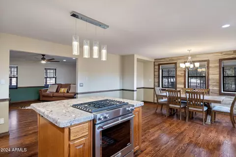 2265 Wright Cir, Overgaard, AZ 85933 photo 8