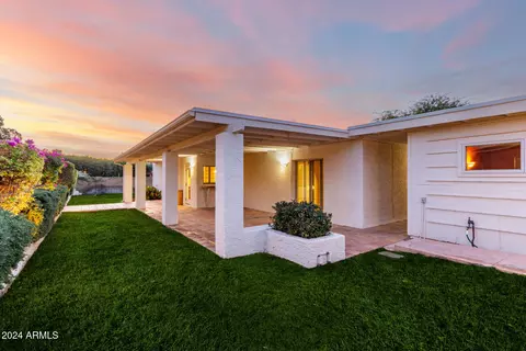 Exterior - 2221 E Northview Ave, Phoenix, AZ 85020 photo 8 of 27