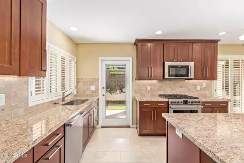 Kitchen - 2221 E Northview Ave, Phoenix, AZ 85020 photo 2 of 8