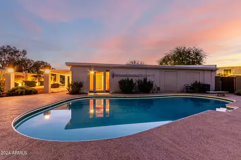 Exterior - 2221 E Northview Ave, Phoenix, AZ 85020 photo 7 of 27