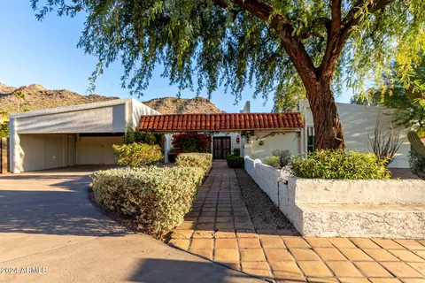 Exterior - 2221 E Northview Ave, Phoenix, AZ 85020 photo 20 of 27