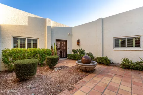 Exterior - 2221 E Northview Ave, Phoenix, AZ 85020 photo 22 of 27